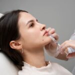 Powiększanie ust kwasem hialuronowym - czy jest bezpieczne?